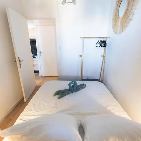 Le Marina Blue Vista - Vue Etang - Place De Parking Privé - à 5 Min - Climatisation - Wifi Appartamento *